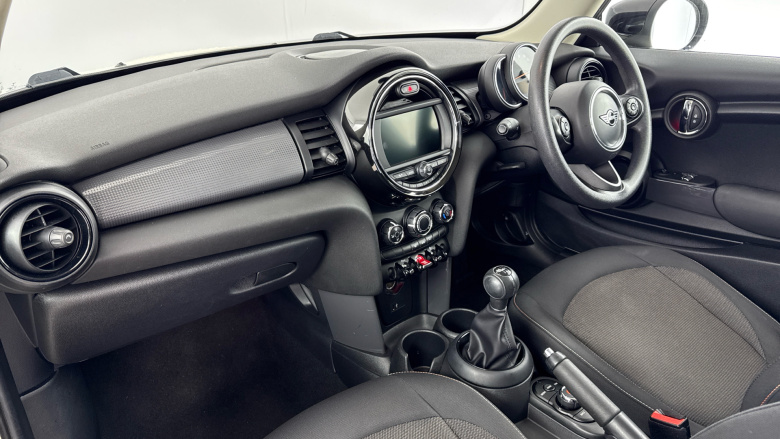 MINI Hatchback 1.5 Cooper Classic II 3dr Petrol Hatchback